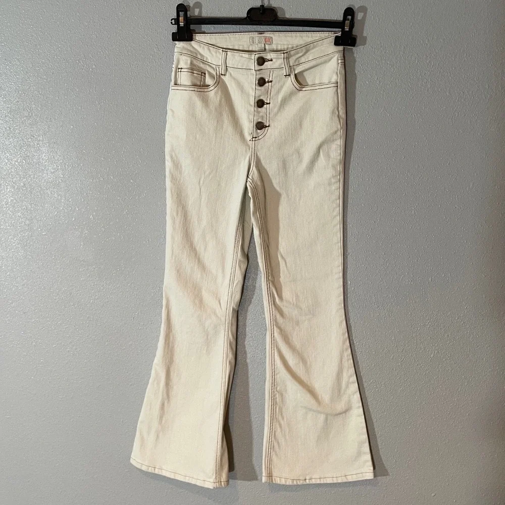 Gianni‎ Bini GB Women's Cream High Rise Button Fly Flare Jeans Size 3 Y2K  Boho